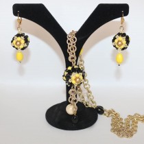 Kit Collana ''Lene'' Di Shayla Hayward Versione Yellow And Black Kit Collana ''Lene'' Di Shayla Hayward Versione Yellow And Black